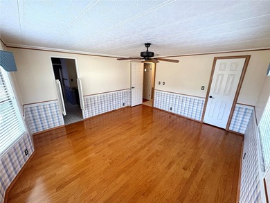 Welcome to this charming, beautifully maintained 2-Bedroom on High Point Golf Club, Inc. in Florida - for sale on GolfHomes.com, golf home, golf lot