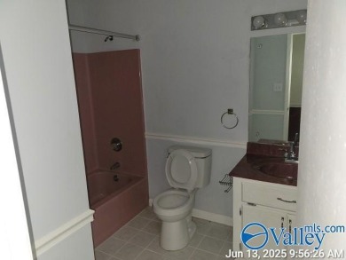 ATTALLA - Near Big Wills Creek Golf Course.  This 3 bedroom, 2 on Wills Creek Country Club in Alabama - for sale on GolfHomes.com, golf home, golf lot
