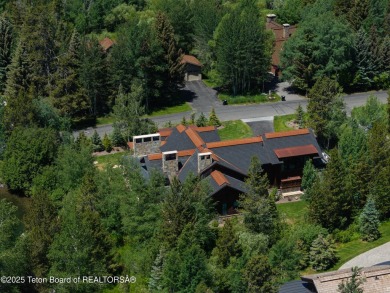 Brand New Luxury Home in Teton Pines  Completed 2024.

Nestled on Teton Pines Golf Club in Wyoming - for sale on GolfHomes.com, golf home, golf lot