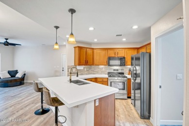 Condo in The Villages, Prescott Lakes, with dues covering water on Prescott Lakes Golf and Country Club in Arizona - for sale on GolfHomes.com, golf home, golf lot