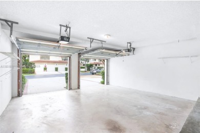 Turnkey Luxury in Boca Pointe! Elegantly renovated 3-bed, 2 on Boca Pointe Country Club in Florida - for sale on GolfHomes.com, golf home, golf lot