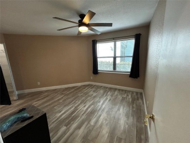 THIS cozy 1-bedroom, 1-bathroom condo offers 675 sq ft of modern on Ventura Country Club in Florida - for sale on GolfHomes.com, golf home, golf lot