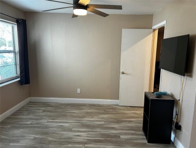 THIS cozy 1-bedroom, 1-bathroom condo offers 675 sq ft of modern on Ventura Country Club in Florida - for sale on GolfHomes.com, golf home, golf lot