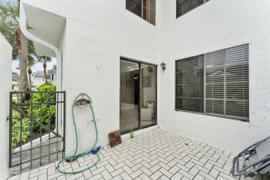 Beautifully renovated with all high-end finishes in the kitchen on  in Florida - for sale on GolfHomes.com, golf home, golf lot
