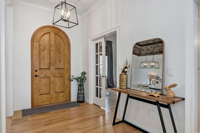 Beautifully renovated in 2020, this exceptional home in the on Rivercut Golf Course in Missouri - for sale on GolfHomes.com, golf home, golf lot