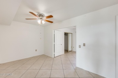 Move-in ready and freshly updated, this 1-bedroom, 1-bath home on Sun City Lakes West and East in Arizona - for sale on GolfHomes.com, golf home, golf lot