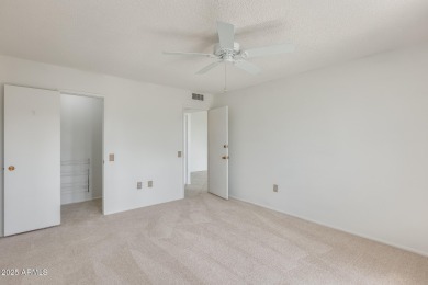 Move-in ready and freshly updated, this 1-bedroom, 1-bath home on Sun City Lakes West and East in Arizona - for sale on GolfHomes.com, golf home, golf lot