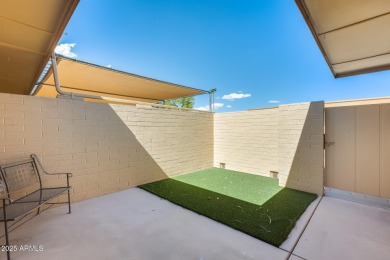 Move-in ready and freshly updated, this 1-bedroom, 1-bath home on Sun City Lakes West and East in Arizona - for sale on GolfHomes.com, golf home, golf lot