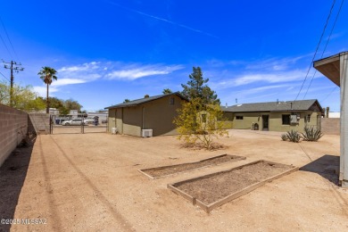 Upgrades! Additional Room/office 300sqGorgeous 3-bedroom gem! on Randolph Park Golf Courses in Arizona - for sale on GolfHomes.com, golf home, golf lot