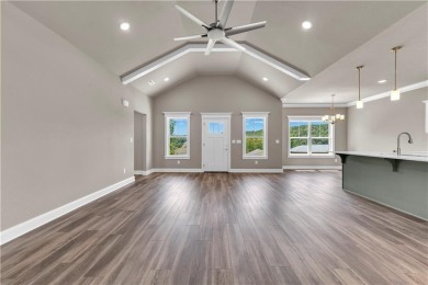 Welcome to this beautiful three-bedroom, two-bathroom new on Holiday Island Executive Golf Course in Arkansas - for sale on GolfHomes.com, golf home, golf lot