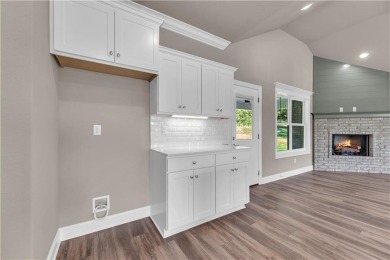 Welcome to this beautiful three-bedroom, two-bathroom new on Holiday Island Executive Golf Course in Arkansas - for sale on GolfHomes.com, golf home, golf lot