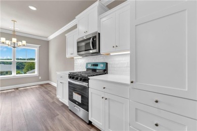 Welcome to this beautiful three-bedroom, two-bathroom new on Holiday Island Executive Golf Course in Arkansas - for sale on GolfHomes.com, golf home, golf lot