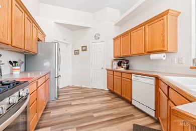 This lovely single level home in a gated community offers easy on Ridgecrest Golf Course in Idaho - for sale on GolfHomes.com, golf home, golf lot