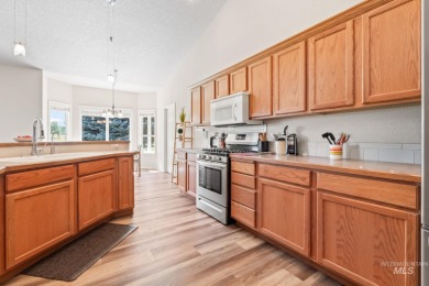 This lovely single level home in a gated community offers easy on Ridgecrest Golf Course in Idaho - for sale on GolfHomes.com, golf home, golf lot