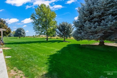 This lovely single level home in a gated community offers easy on Ridgecrest Golf Course in Idaho - for sale on GolfHomes.com, golf home, golf lot