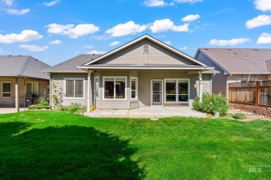 This lovely single level home in a gated community offers easy on Ridgecrest Golf Course in Idaho - for sale on GolfHomes.com, golf home, golf lot