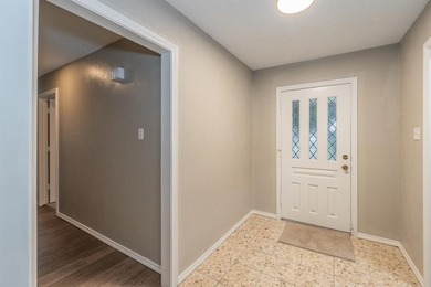 Welcome to your new home! A stunning 1-story beautifully on Rolling Hills Country Club in Texas - for sale on GolfHomes.com, golf home, golf lot