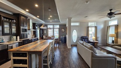 Welcome to this stunning 2018 manufactured home located in a on Blue Heron Pines Golf Course in Florida - for sale on GolfHomes.com, golf home, golf lot