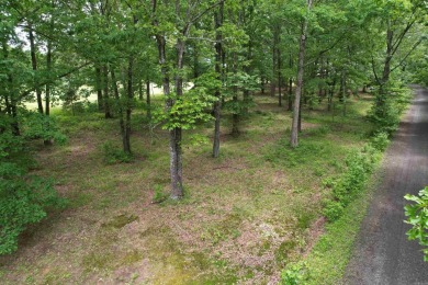 Build your dream home on this beautiful vacant lot in Heber on Riverland Country Club in Arkansas - for sale on GolfHomes.com, golf home, golf lot