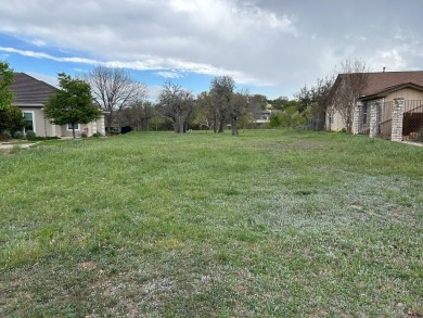 Last lot on Riverhill golf course #5 Fairway.  This level lot on Riverhill Country Club in Texas - for sale on GolfHomes.com, golf home, golf lot