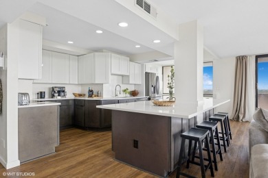 Renovated Luxury in Wood Dale's Dominion Tower.    Spacious 1800 on Maple Meadows Golf Club in Illinois - for sale on GolfHomes.com, golf home, golf lot