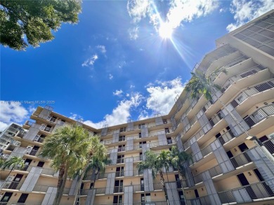 STUNNING RENOVATION. MOVE-IN READY!  YOUR PERFECT NEW HOME on Turnberry Isle Resort and Club in Florida - for sale on GolfHomes.com, golf home, golf lot