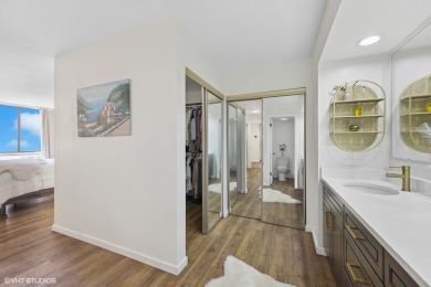 Renovated Luxury in Wood Dale's Dominion Tower.    Spacious 1800 on Maple Meadows Golf Club in Illinois - for sale on GolfHomes.com, golf home, golf lot