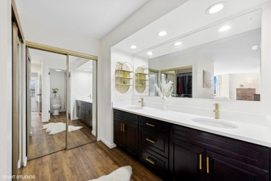 Renovated Luxury in Wood Dale's Dominion Tower.    Spacious 1800 on Maple Meadows Golf Club in Illinois - for sale on GolfHomes.com, golf home, golf lot