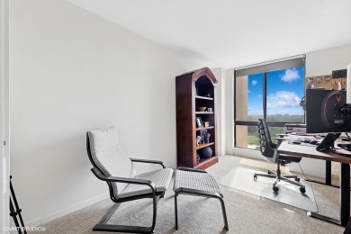 Renovated Luxury in Wood Dale's Dominion Tower.    Spacious 1800 on Maple Meadows Golf Club in Illinois - for sale on GolfHomes.com, golf home, golf lot