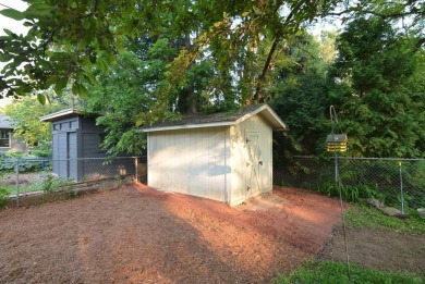 Updated 2 bedroom 2 bath ranch home just steps from a on Odana Hills Golf Course in Wisconsin - for sale on GolfHomes.com, golf home, golf lot