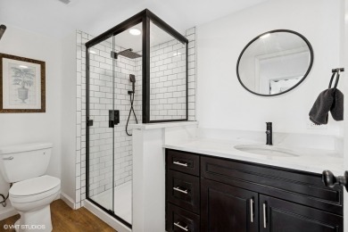 Renovated Luxury in Wood Dale's Dominion Tower.    Spacious 1800 on Maple Meadows Golf Club in Illinois - for sale on GolfHomes.com, golf home, golf lot