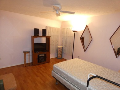 Welcome to Paradise in this beautiful Golf Club community with on Meadow Oaks Golf and Country Club in Florida - for sale on GolfHomes.com, golf home, golf lot