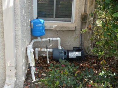 Under contract-accepting backup offers. Welcome to this priced on Meadow Oaks Golf and Country Club in Florida - for sale on GolfHomes.com, golf home, golf lot