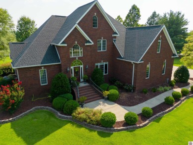Gorgeous custom built (2006) 4-5 bdrm, 4 bath home on an acre on on Silos Country Club in Kentucky - for sale on GolfHomes.com, golf home, golf lot