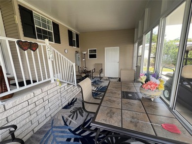 Beautiful 2011 Palm Harbor Manufactured Home, 1,404 SqFt 2 on Mangrove Bay Golf Course in Florida - for sale on GolfHomes.com, golf home, golf lot