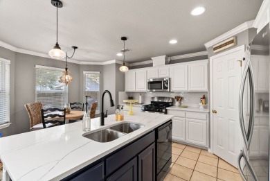 132 St Andrews | Rockport Country Club. A spacious and on Rockport Country Club in Texas - for sale on GolfHomes.com, golf home, golf lot