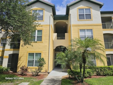 Great Location in desirable Gateway Area.  Nice 2 Bedrooms 2 on Gateway Golf and Country Club in Florida - for sale on GolfHomes.com, golf home, golf lot