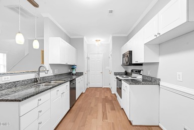 Well-maintained 3 bed 2.5 bath home with a 2-car garage on Hedingham Golf and Athletic Club in North Carolina - for sale on GolfHomes.com, golf home, golf lot