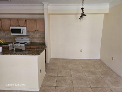 Great Location in desirable Gateway Area.  Nice 2 Bedrooms 2 on Gateway Golf and Country Club in Florida - for sale on GolfHomes.com, golf home, golf lot