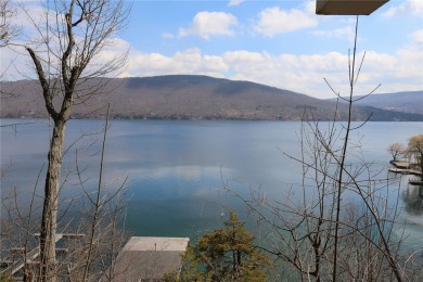 Maintenance Free Lakeview Living. Spacious updated condo -- 2 on Bristol Harbour Golf Club in New York - for sale on GolfHomes.com, golf home, golf lot