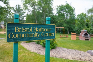 Maintenance Free Lakeview Living. Spacious updated condo -- 2 on Bristol Harbour Golf Club in New York - for sale on GolfHomes.com, golf home, golf lot