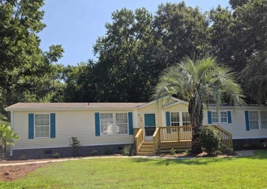 3 Bedroom, 2 bath immaculate home with one car garage, 20x12 on Wachesaw Plantation East Golf Course in South Carolina - for sale on GolfHomes.com, golf home, golf lot