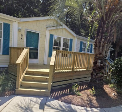 3 Bedroom, 2 bath immaculate home with one car garage, 20x12 on Wachesaw Plantation East Golf Course in South Carolina - for sale on GolfHomes.com, golf home, golf lot