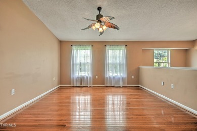 Beautifully maintained Traditional-style Home, sits on a 0.40 on Country Club of Bristol in Tennessee - for sale on GolfHomes.com, golf home, golf lot