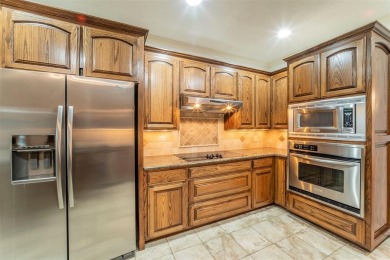 Texas Sunsets included! BLUFF VIEWS, AND ALEDO ISD! Beautiful on Split Rail Links and Golf Club in Texas - for sale on GolfHomes.com, golf home, golf lot