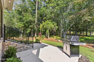 Autumn is truly a beautiful time of year.  Locals might tell you on Carolina National Golf Club in North Carolina - for sale on GolfHomes.com, golf home, golf lot