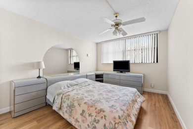 Rarely available 2BR/2.5BA/1,230 sq. ft. condo in desirable on Bonaventure Country Club in Florida - for sale on GolfHomes.com, golf home, golf lot