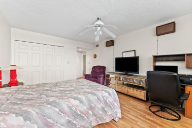 Rarely available 2BR/2.5BA/1,230 sq. ft. condo in desirable on Bonaventure Country Club in Florida - for sale on GolfHomes.com, golf home, golf lot