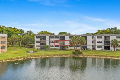 Rarely available 2BR/2.5BA/1,230 sq. ft. condo in desirable on Bonaventure Country Club in Florida - for sale on GolfHomes.com, golf home, golf lot