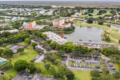 Rarely available 2BR/2.5BA/1,230 sq. ft. condo in desirable on Bonaventure Country Club in Florida - for sale on GolfHomes.com, golf home, golf lot